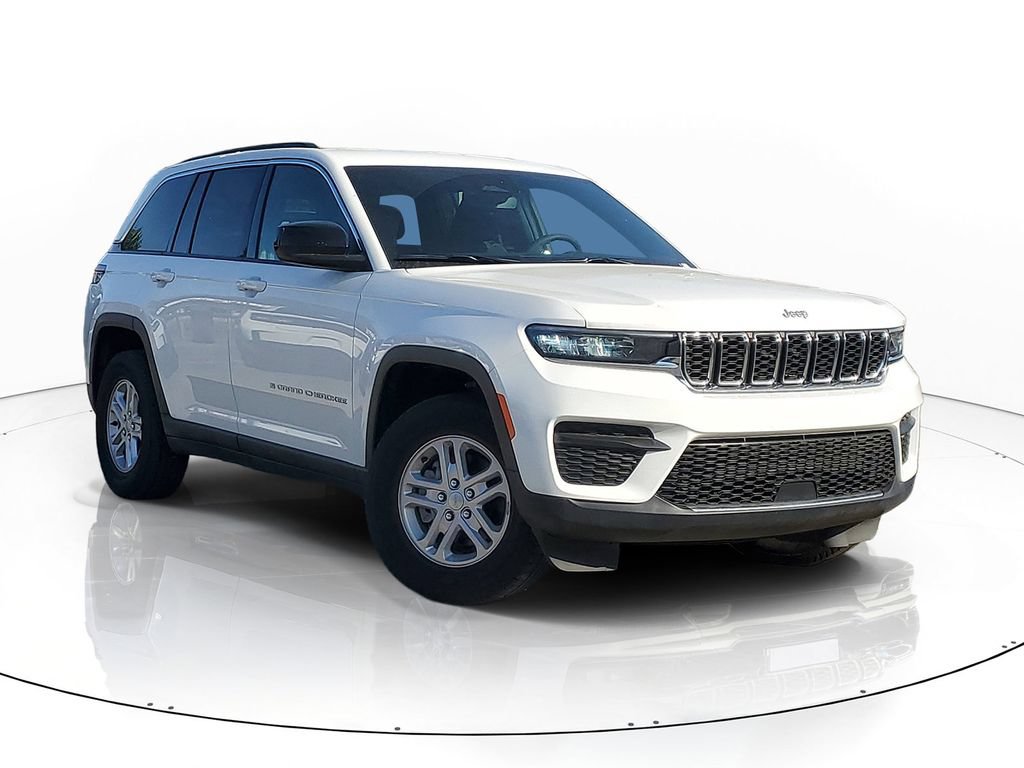 Used 2024 Jeep Grand Cherokee Laredo w/ Luxury Tech Group I AWD/4WD 360° Tour