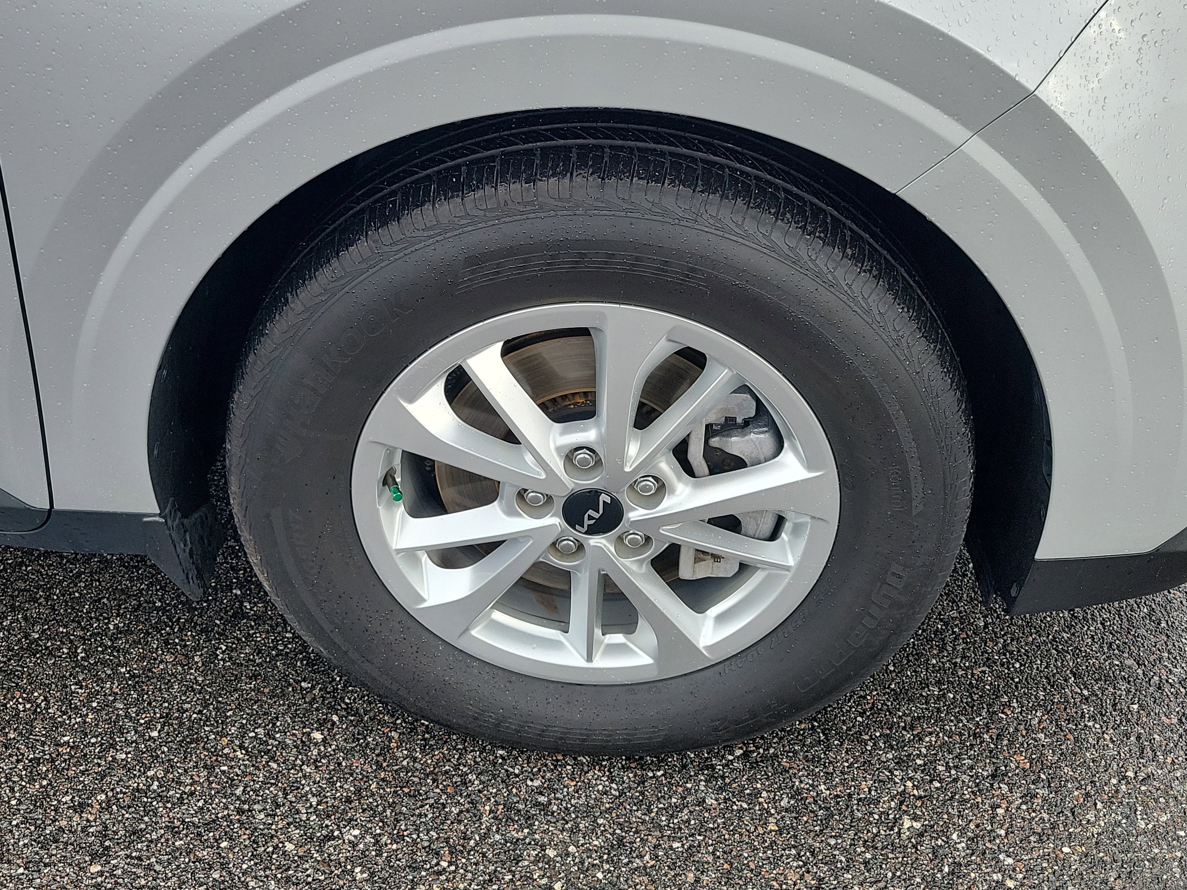 Certified 2023 Kia Carnival LX image 41