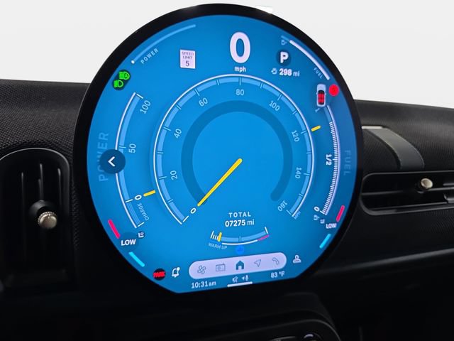 Used 2025 MINI Cooper 2-Door Hardtop FWD image 16