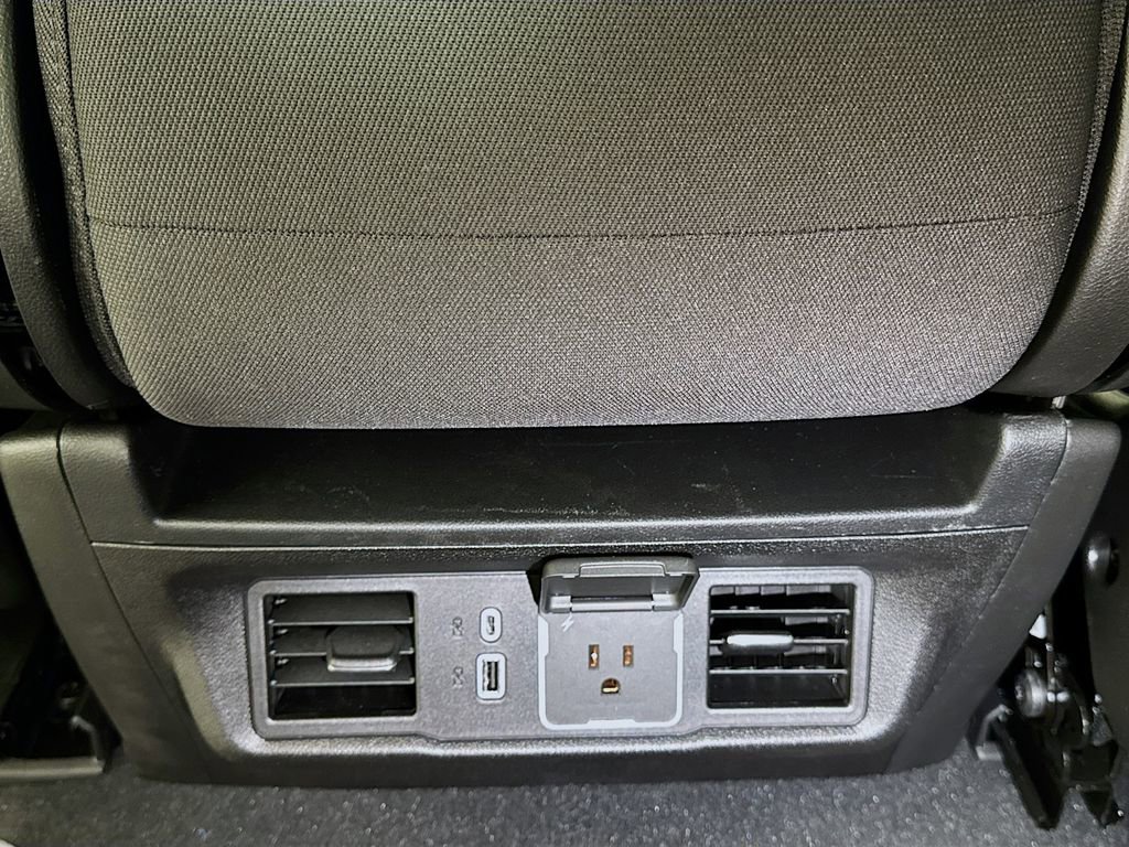 New 2026 GMC Sierra 1500 Elevation image 14