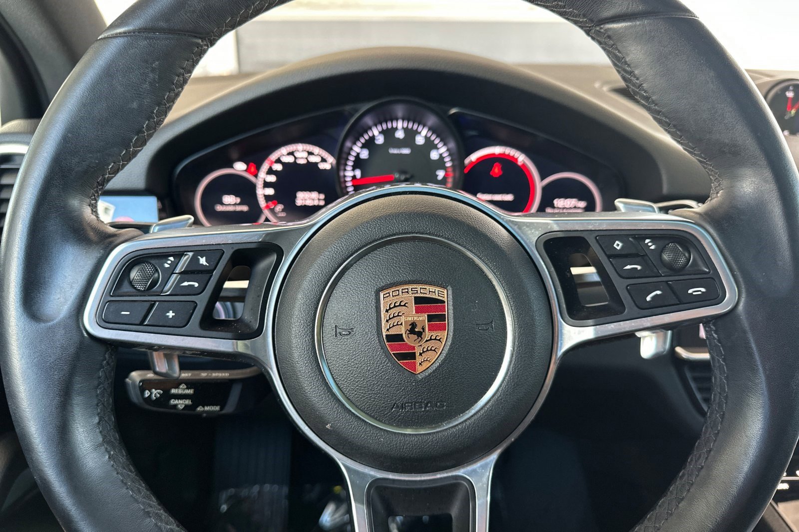 Used 2019 Porsche Cayenne AWD/4WD image 29