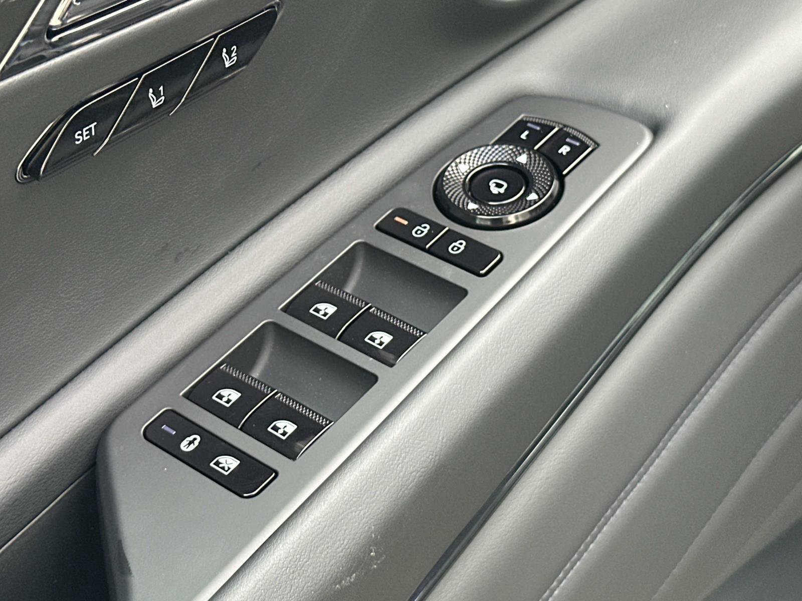 New 2026 Genesis GV80 3.5T Prestige AWD/4WD image 31