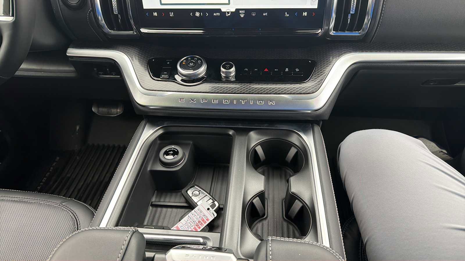 New 2026 Ford Expedition Max Platinum w/ Stealth Performance Package image 18