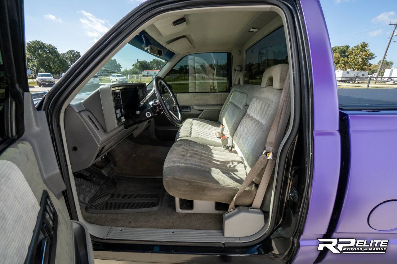 Used 1994 Chevrolet Silverado 1500 2WD Regular Cab image 47