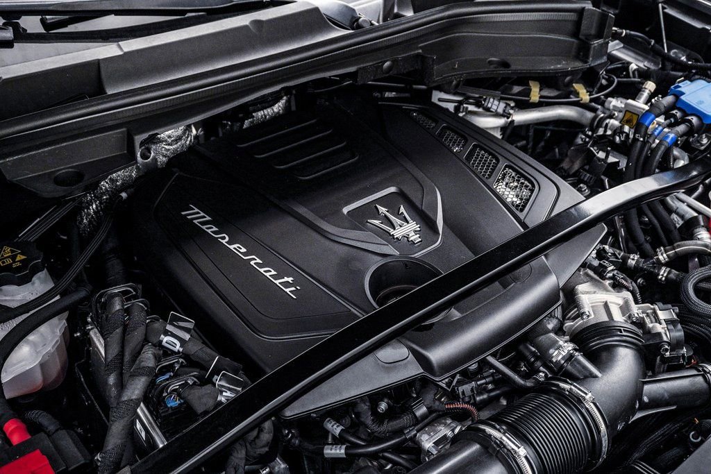 Certified 2024 Maserati Grecale GT image 28