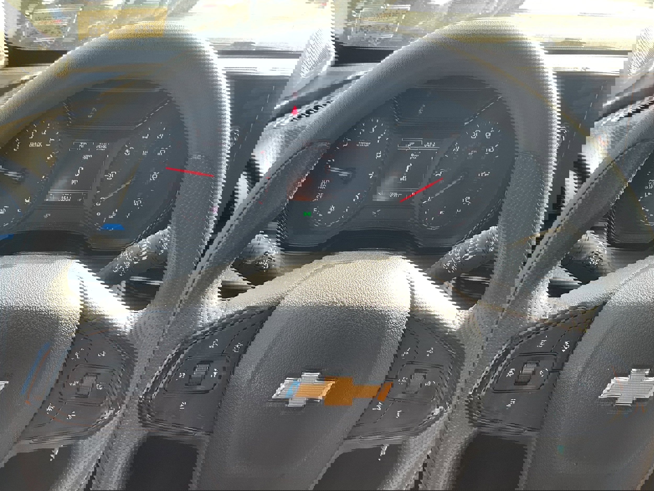 Used 2024 Chevrolet Trax LS w/ LS Convenience Package image 6