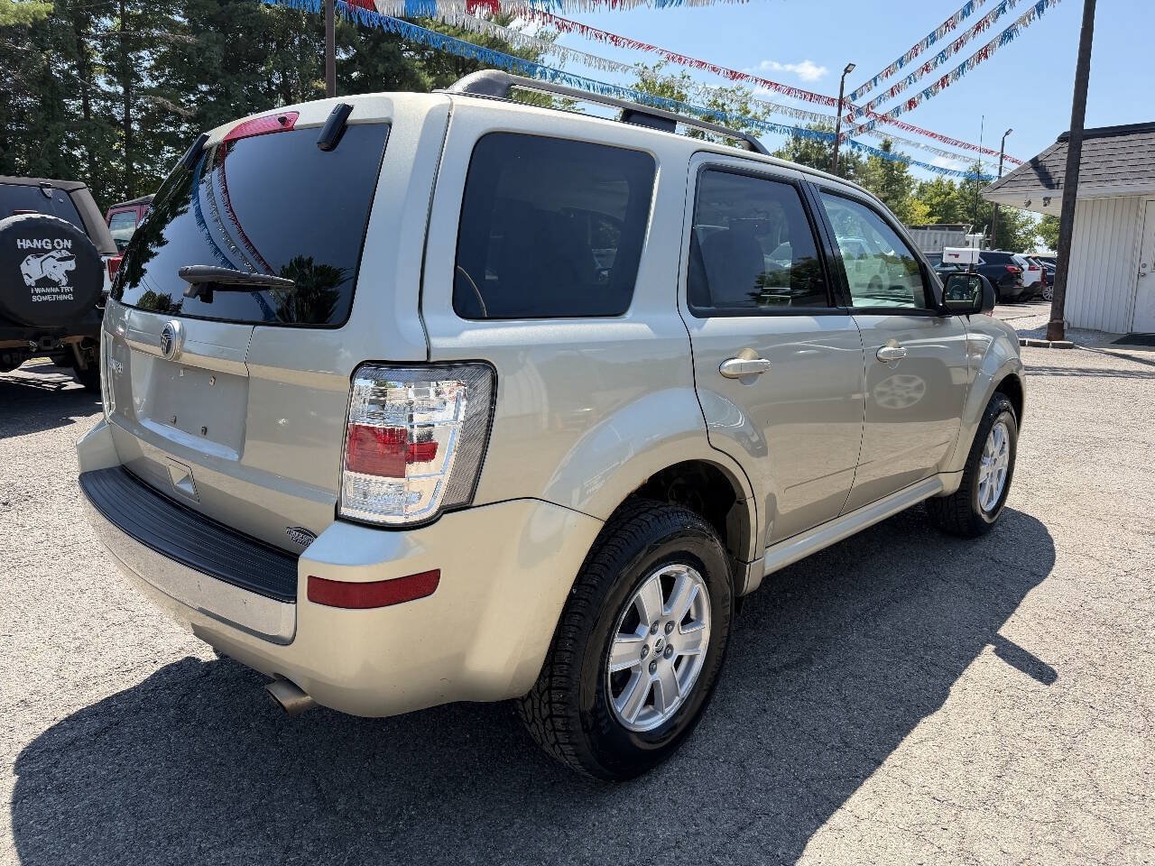 Used 2010 Mercury Mariner 2WD image 5