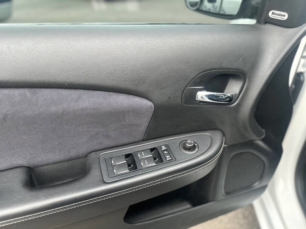 Used 2012 Chrysler 200 S w/ Sun/Sound Group image 13