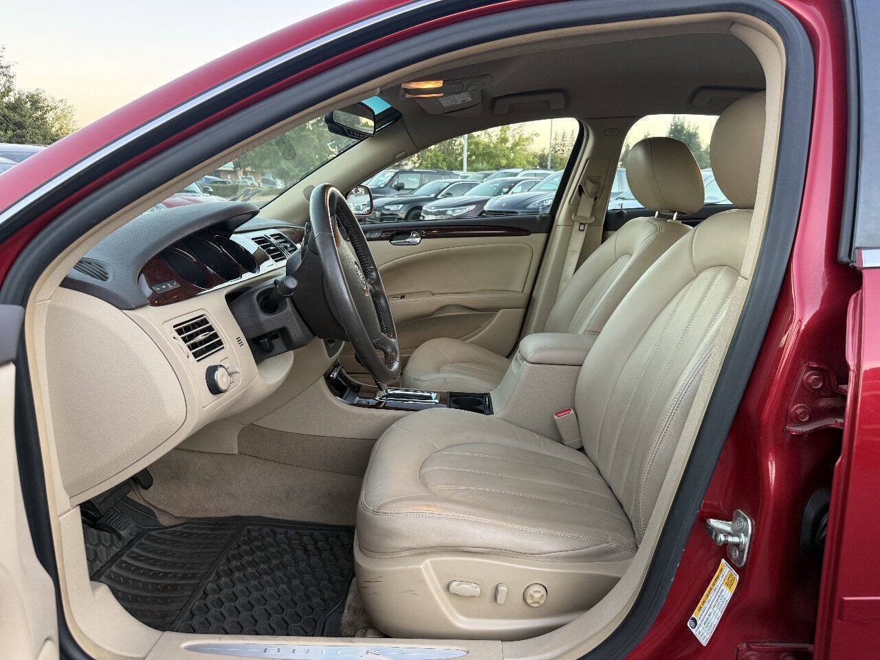 Used 2011 Buick Lucerne CXL w/ Driver Confidence Package FWD image 11