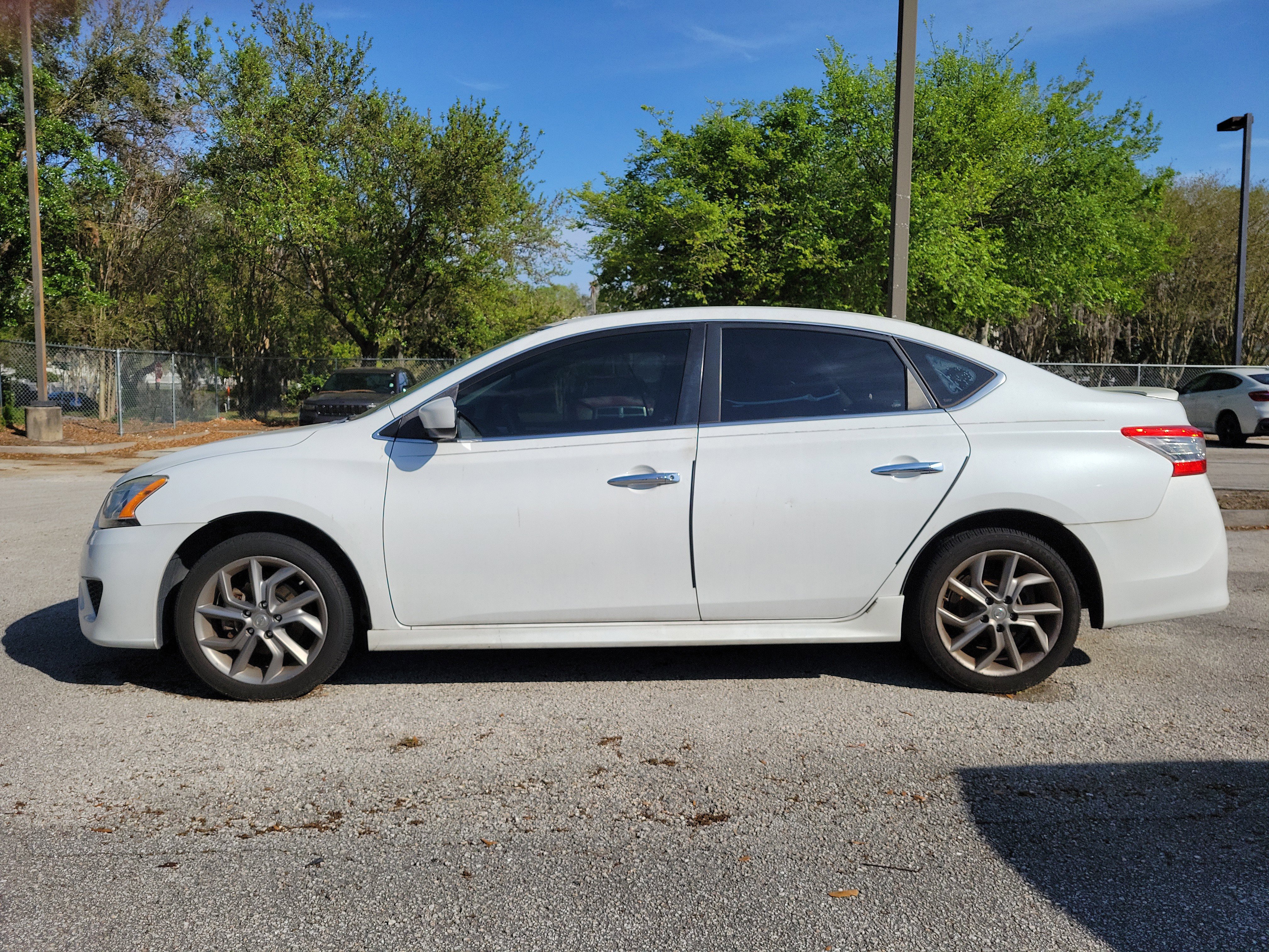 Used 2014 Nissan Sentra SR w/ Premium Package image 4