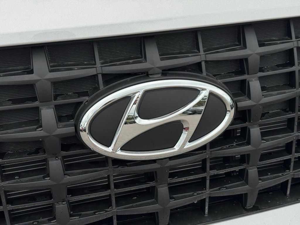 Used 2026 Hyundai Venue SE image 6