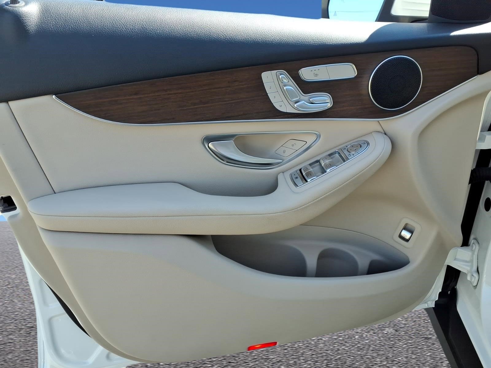 Certified 2021 Mercedes-Benz GLC 300 4MATIC image 24