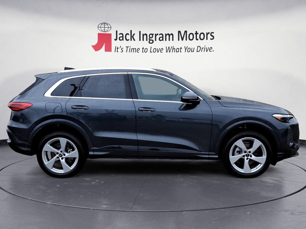 Used 2025 Audi Q5 Premium Plus AWD/4WD image 6