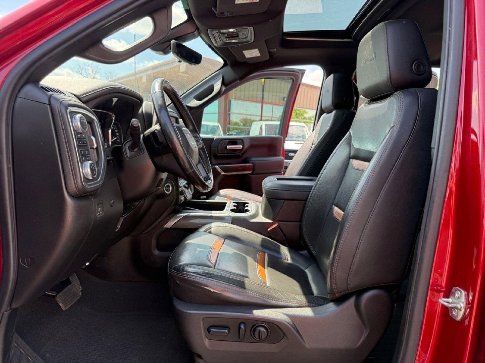 Used 2022 GMC Sierra 2500 AT4 w/ AT4 Preferred Package image 10