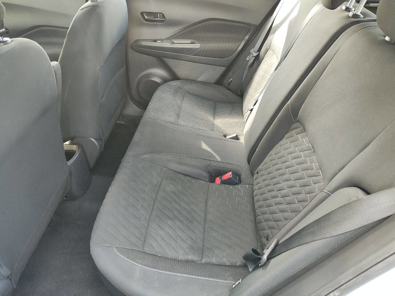 Used 2022 Nissan Kicks S FWD image 43