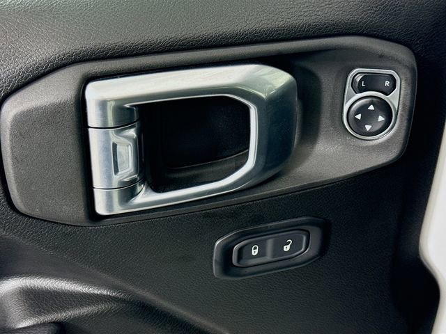 Used 2024 Jeep Gladiator Sport image 17