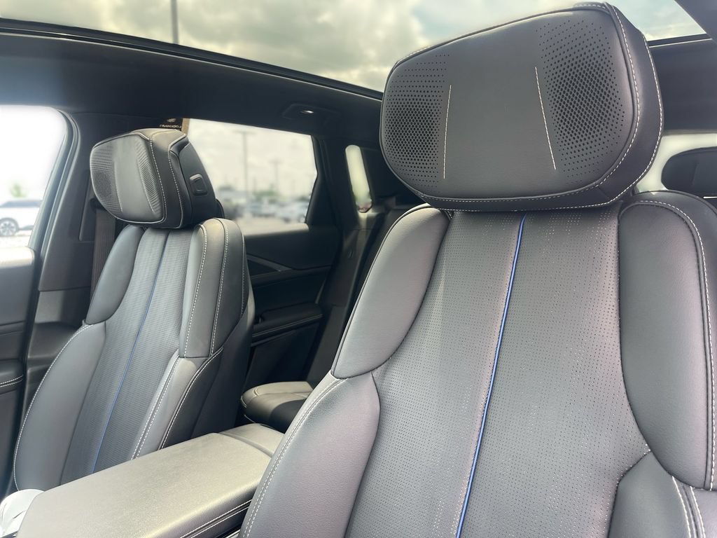 Certified 2024 Cadillac Lyriq Luxury w/ LPO, Floor Liner Package AWD/4WD image 18