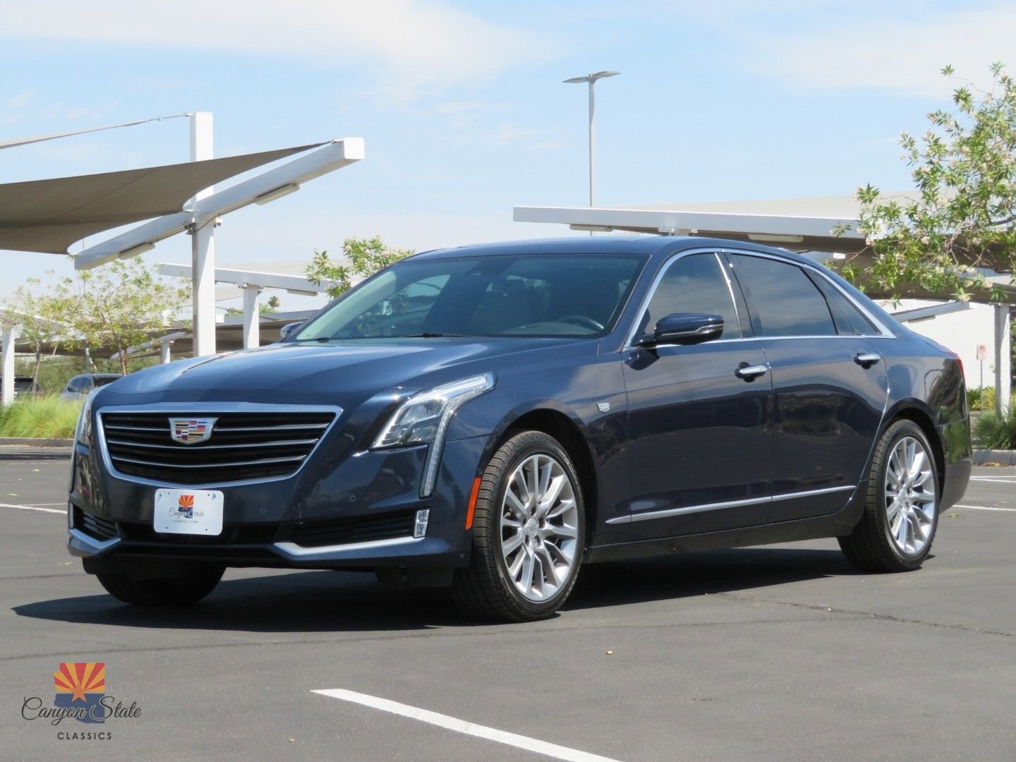 Used 2017 Cadillac CT6 Luxury AWD/4WD image 4