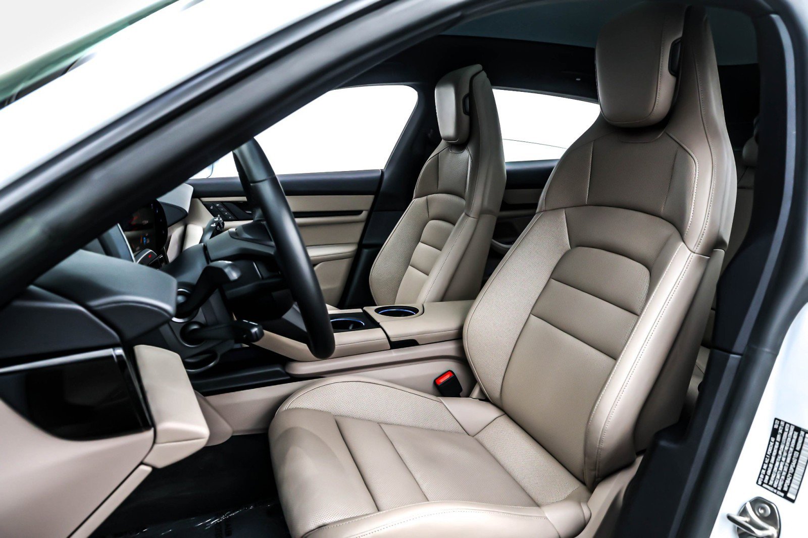 Used 2023 Porsche Taycan 4 Cross Turismo image 18