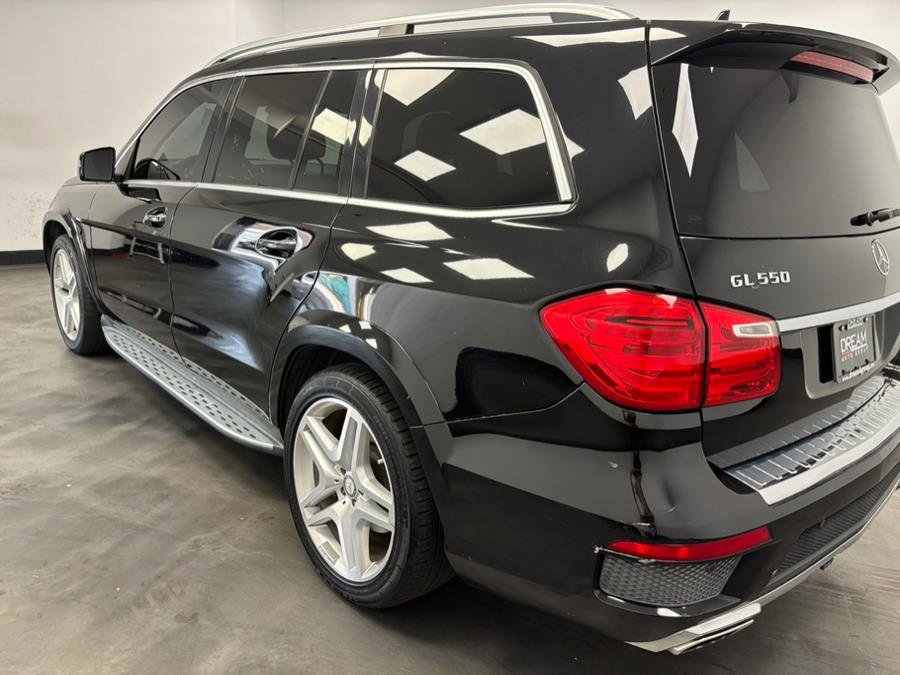 Used 2015 Mercedes-Benz GL 550 4MATIC image 22