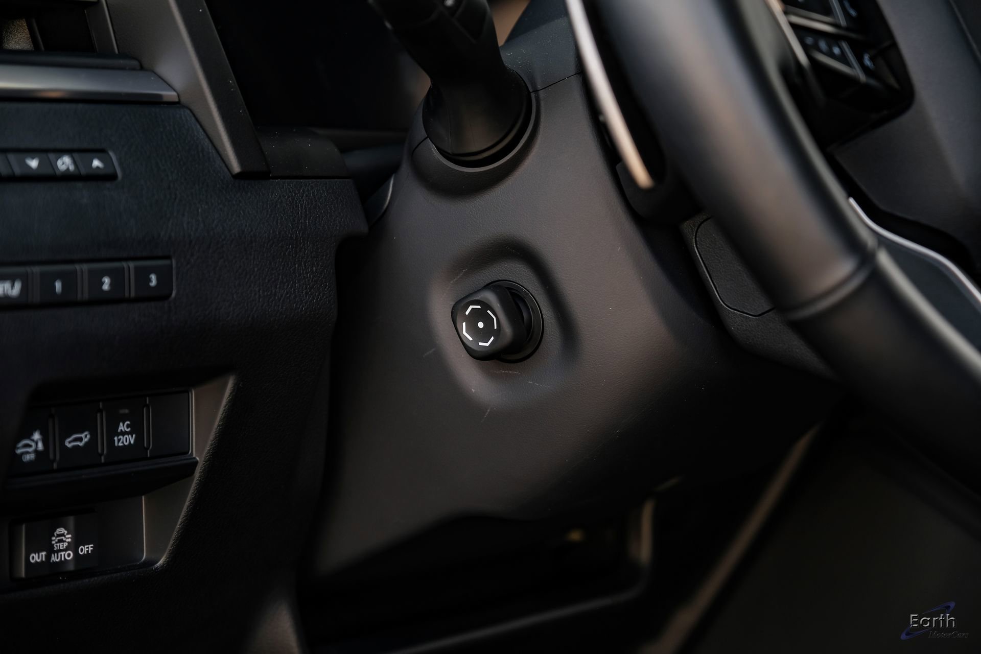 Used 2025 Lexus GX 550 550 Luxury+ HUD Traffic Jam As w/ Accessory Package (Z1) image 40