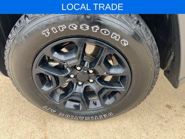Used 2021 Jeep Cherokee Trailhawk AWD/4WD image 10