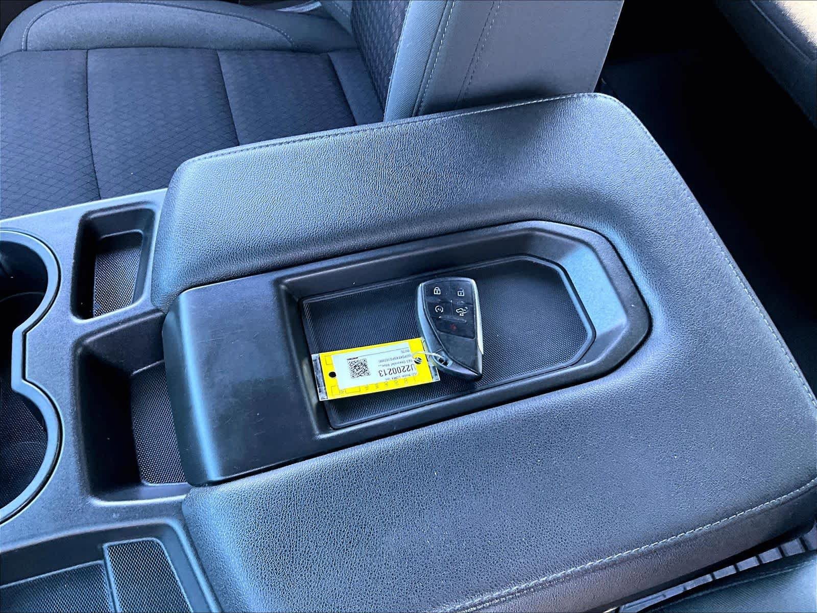 Used 2023 Chevrolet Silverado 1500 LT AWD/4WD image 30