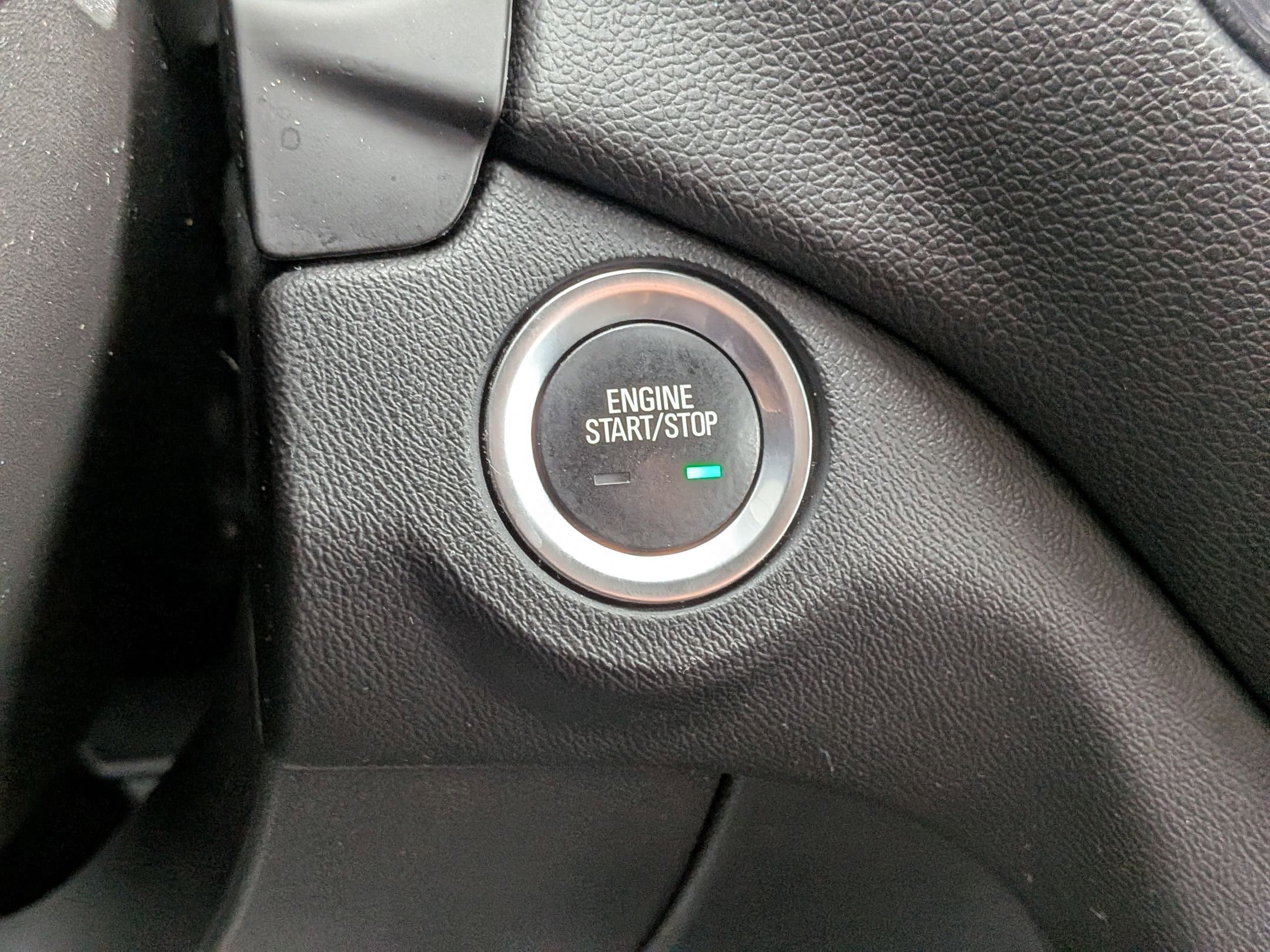 Used 2020 Chevrolet Equinox LT AWD/4WD image 16