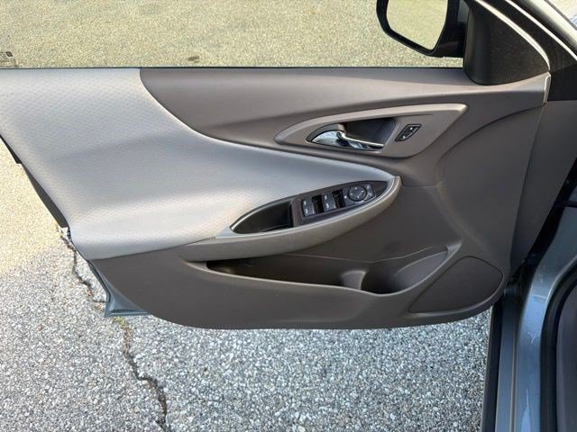 Used 2024 Chevrolet Malibu LT FWD image 11