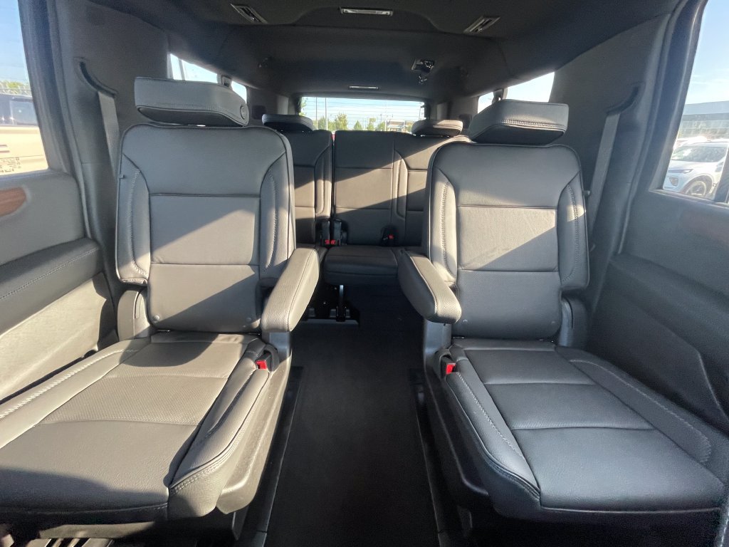 New 2026 GMC Yukon XL Denali w/ Sun & Power Step Package AWD/4WD image 21