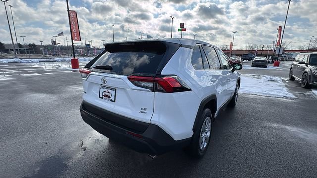Used 2023 Toyota RAV4 LE image 5