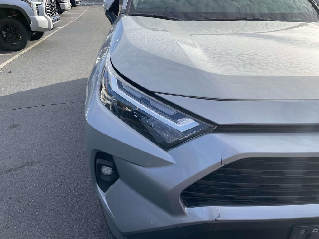 Used 2023 Toyota RAV4 XLE Premium image 17