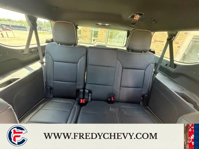 Used 2025 Chevrolet Suburban Premier AWD/4WD image 28
