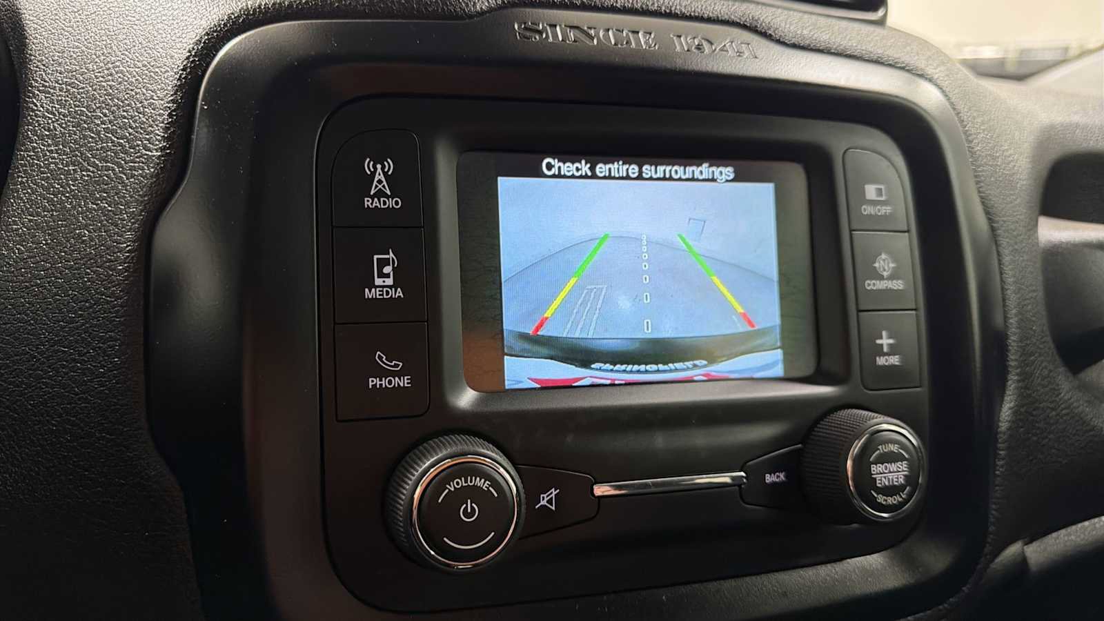 Used 2015 Jeep Renegade Trailhawk w/ Popular Equipment Group AWD/4WD image 19