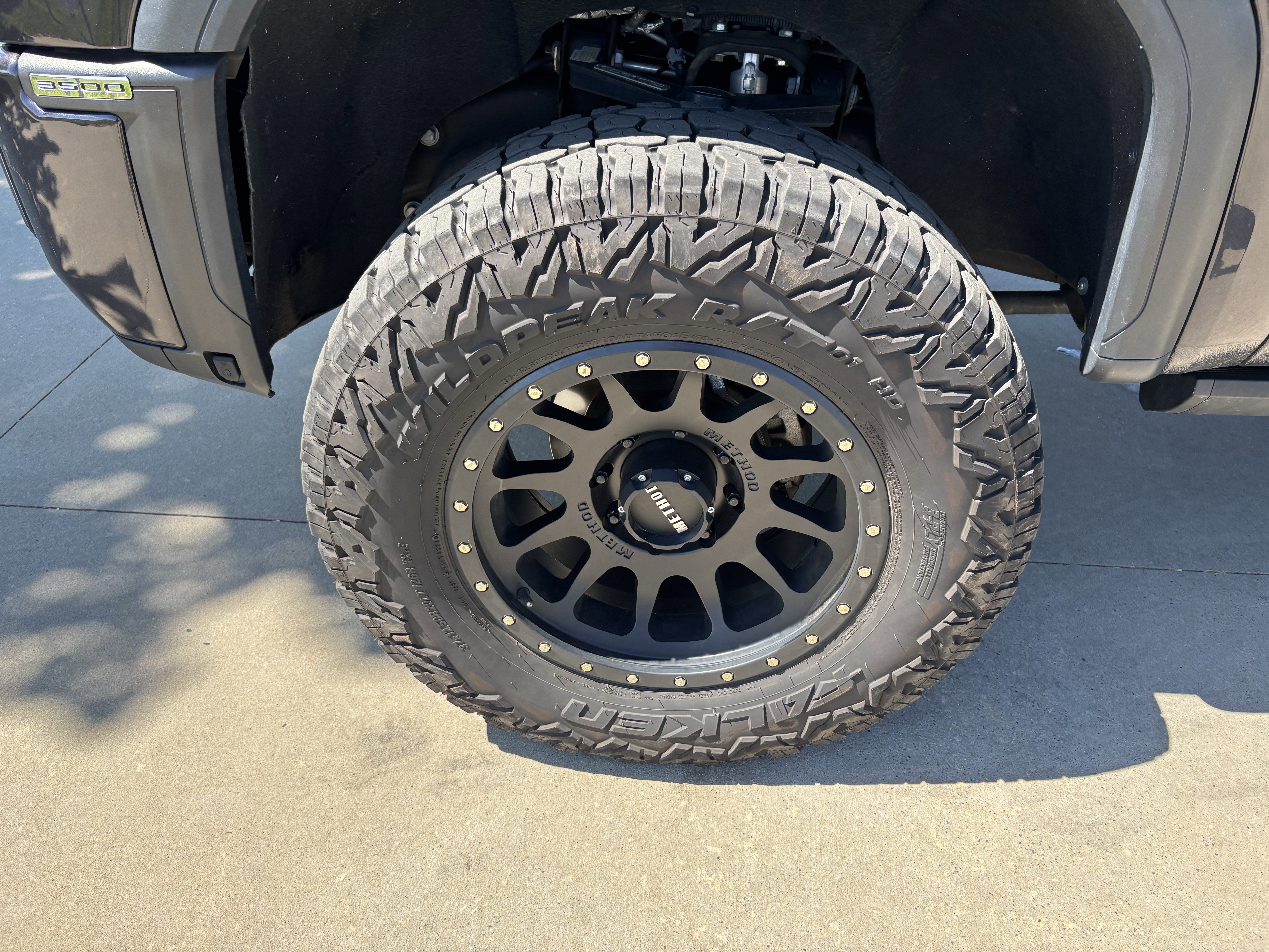 Used 2024 GMC Sierra 3500 AT4 w/ AT4 Premium Plus Package AWD/4WD image 13