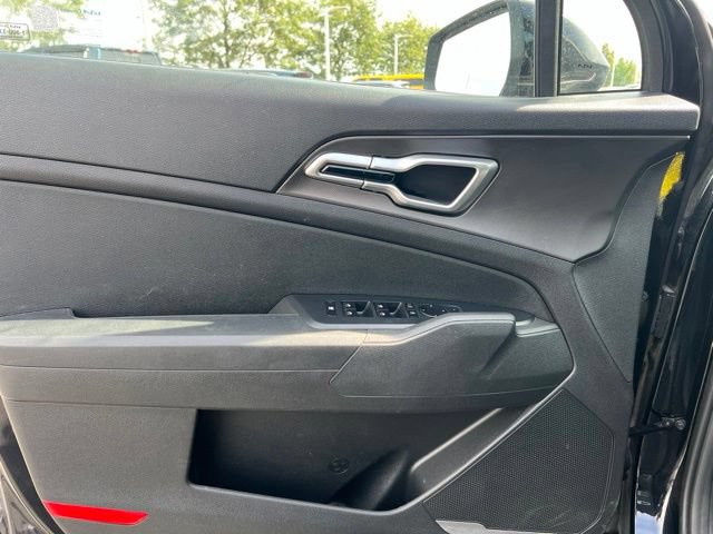 Certified 2026 Kia Sportage LX FWD image 28