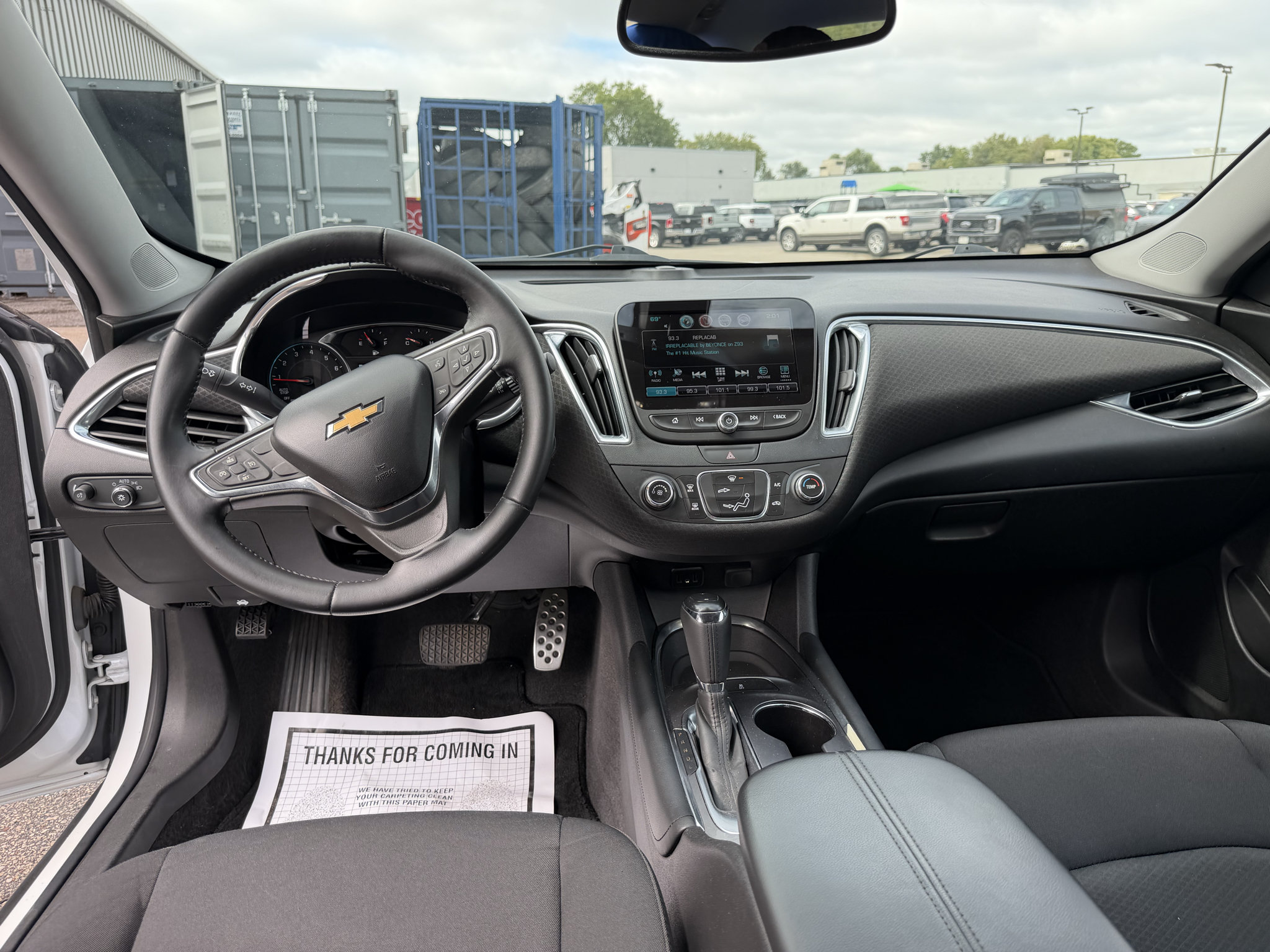 Used 2016 Chevrolet Malibu LT FWD image 9