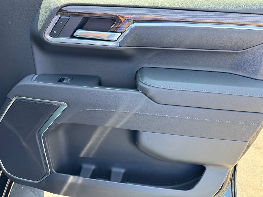 New 2026 Chevrolet Silverado 1500 LT w/ Safety Package RWD image 9