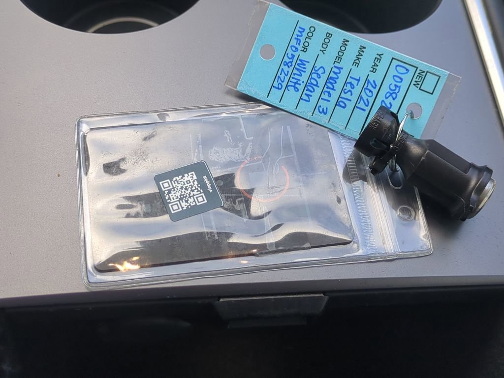 Used 2021 Tesla Model 3 Standard Range Plus image 28