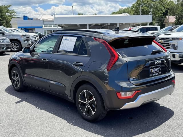Used 2023 Kia Niro EX FWD image 4