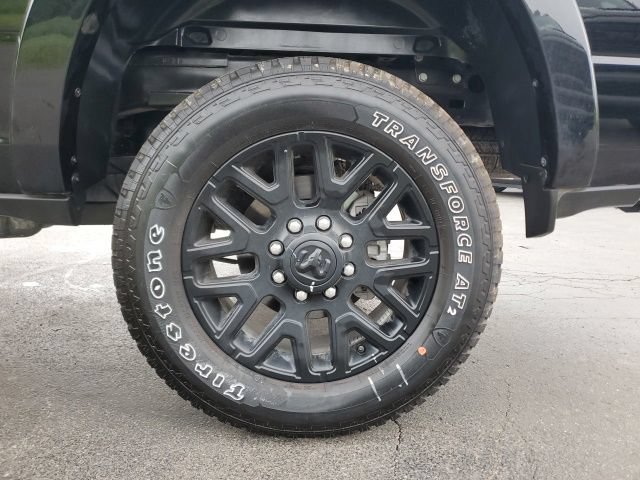 Used 2025 RAM 2500 Limited AWD/4WD image 12