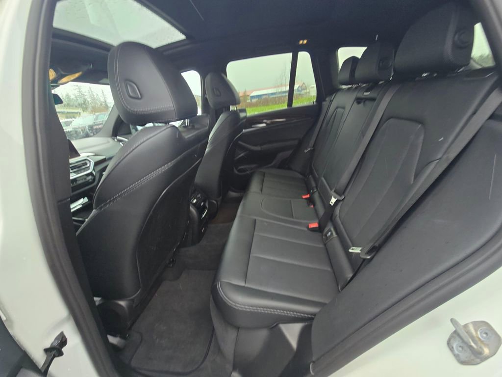 Used 2024 BMW X3 xDrive30i image 12