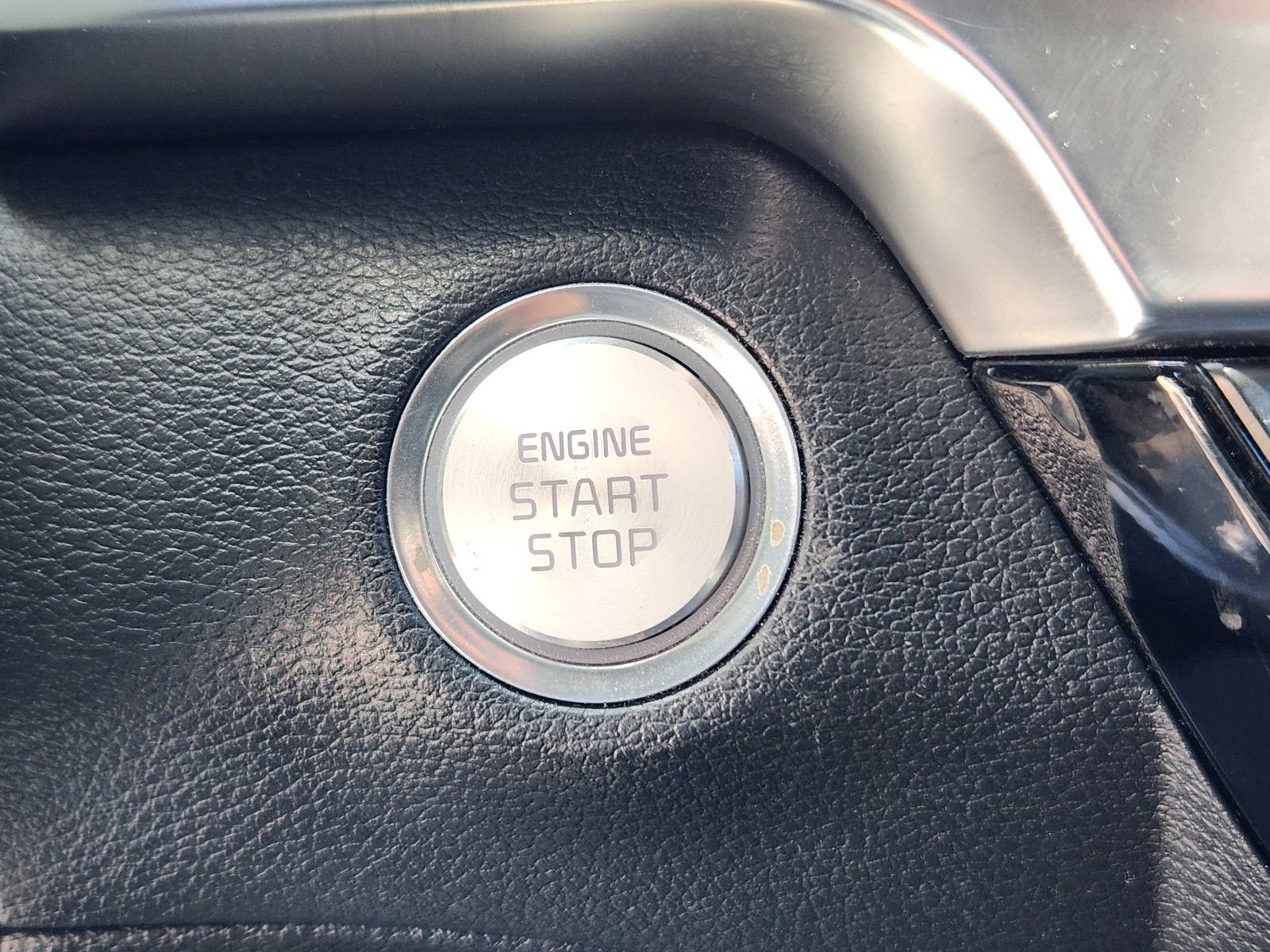 Used 2022 Kia Telluride SX w/ SX Prestige Package AWD/4WD image 18