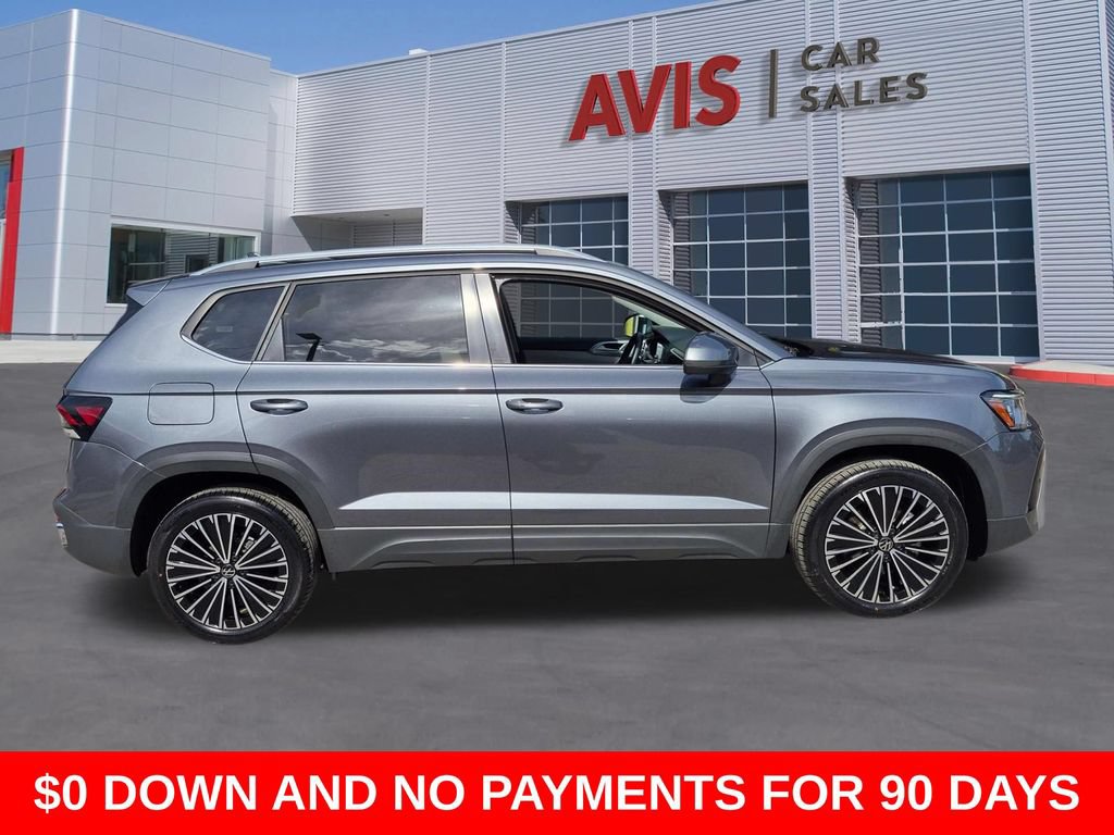 Used 2025 Volkswagen Taos SE FWD image 5