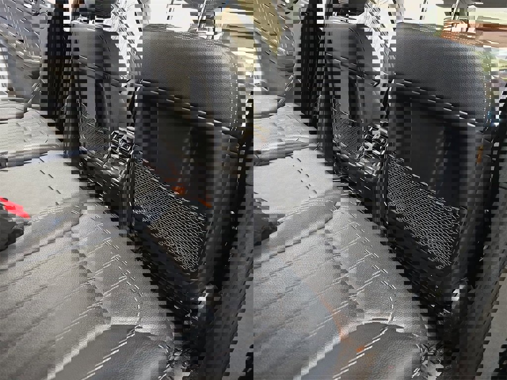 Used 2016 Mercedes-Benz GL 450 4MATIC image 13