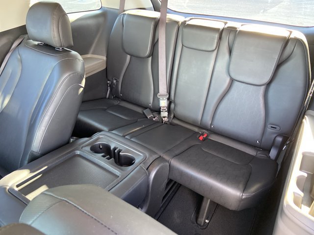 Used 2025 Kia Carnival FWD image 49
