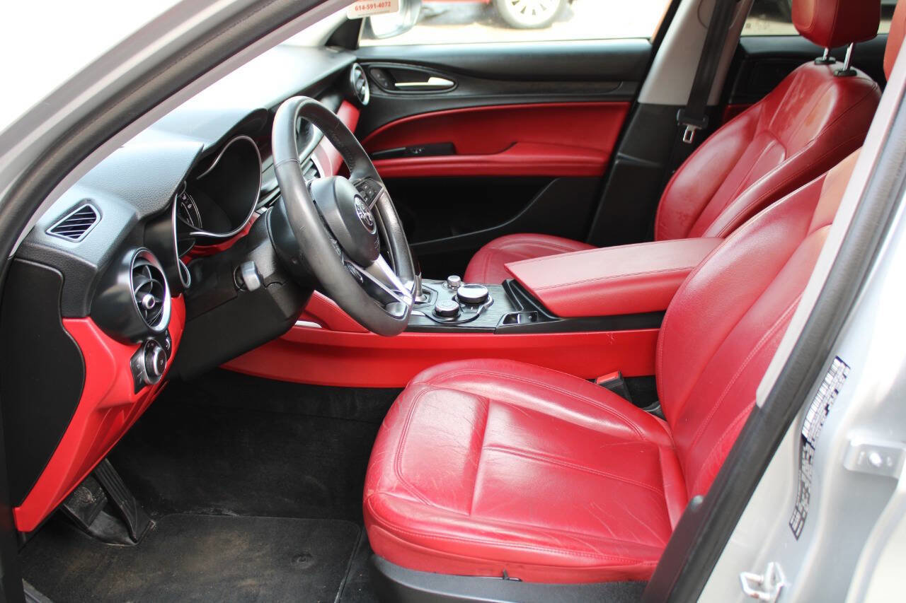 Used 2018 Alfa Romeo Stelvio Sport w/ Cold Weather Package image 17