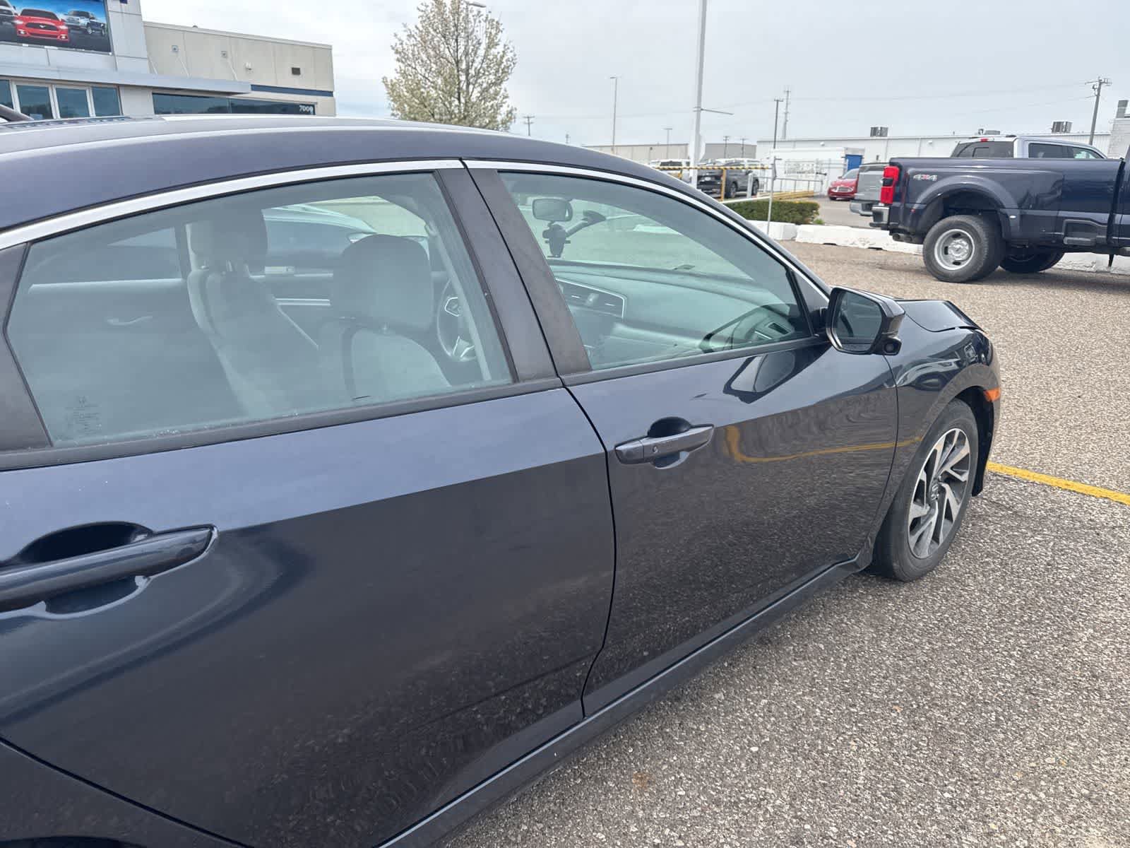 Used 2018 Honda Civic EX image 8