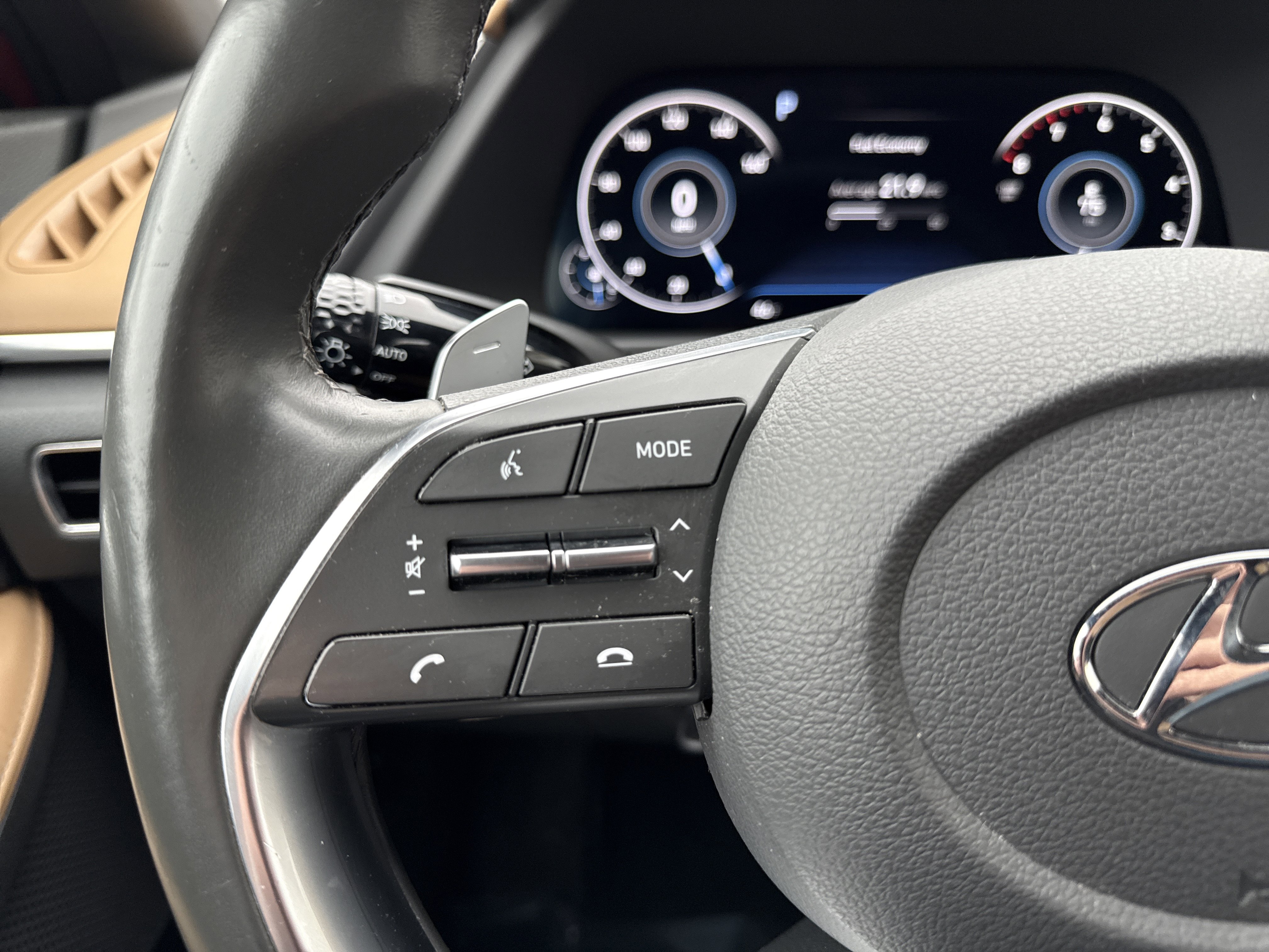 Used 2021 Hyundai Sonata Limited w/ Preferred Accessory Package image 26