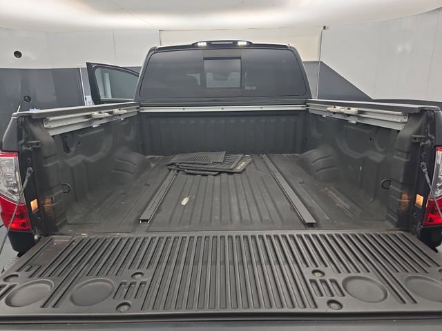 Used 2019 Nissan Titan SL w/ Midnight Edition AWD/4WD image 48